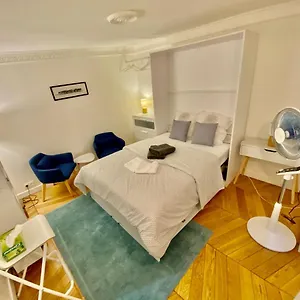 Montmartre, Studio Tres Bien Localisé Appartement Paris