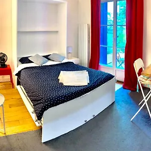 Alerte Bien Rare ! Studio Avec Terrasse Appartement Paris