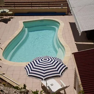 Les Roziers Hébergement de vacances Montmurat